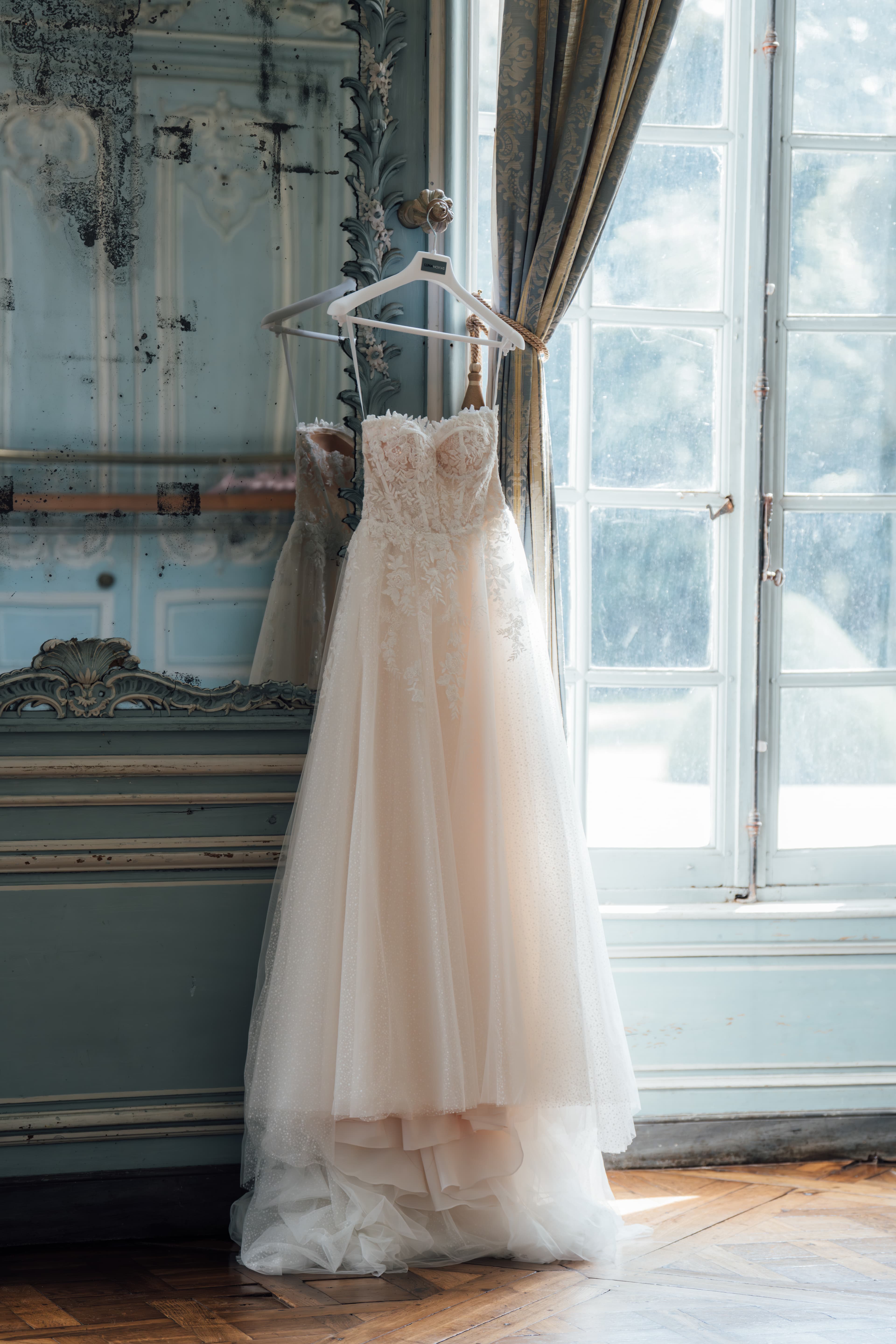 La robe fendue audacieuse